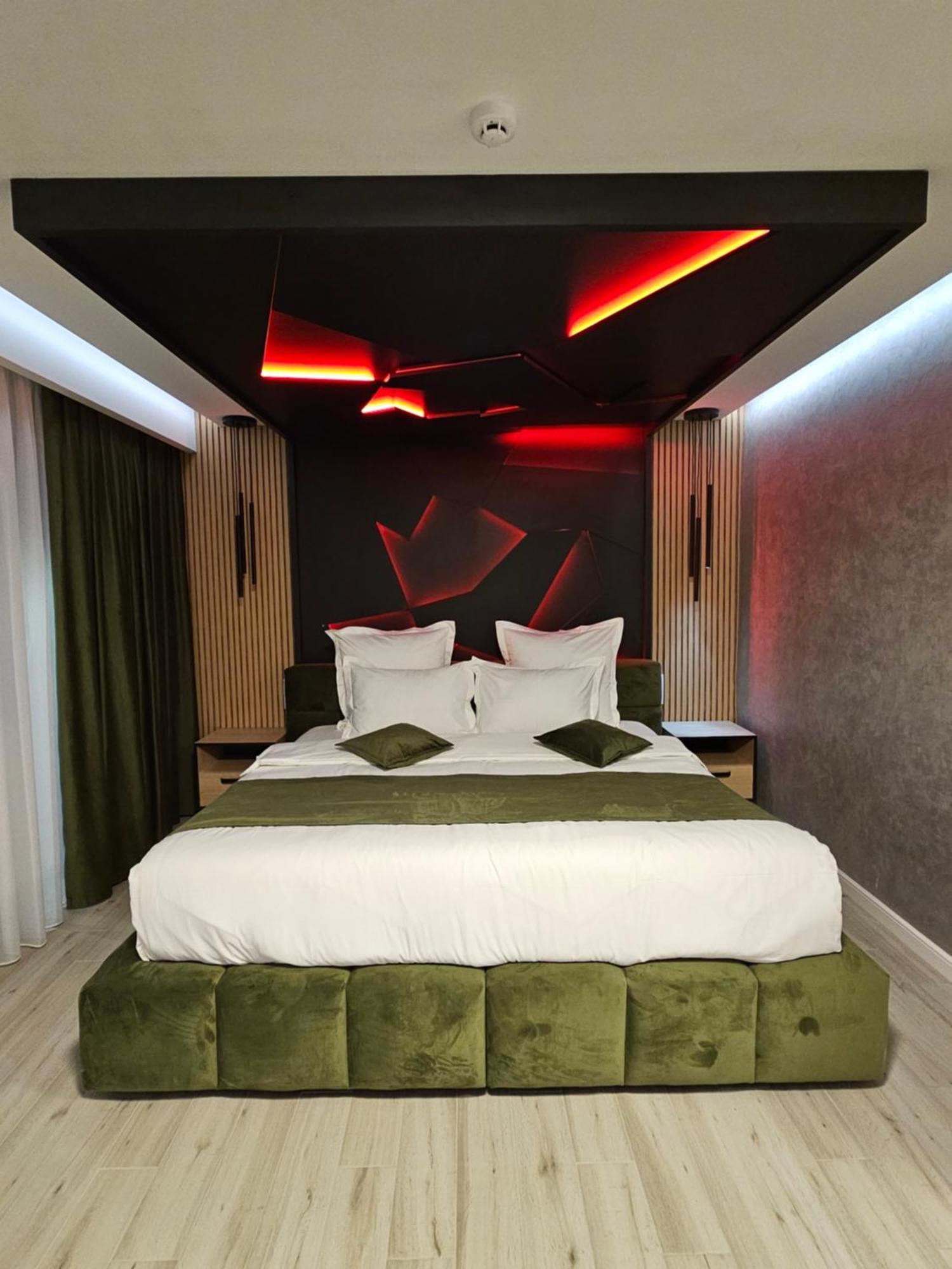 Monarc Boutique Aparthotel - Self Check-In Visan Dış mekan fotoğraf