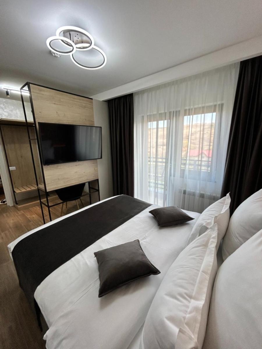Monarc Boutique Aparthotel - Self Check-In Visan Dış mekan fotoğraf