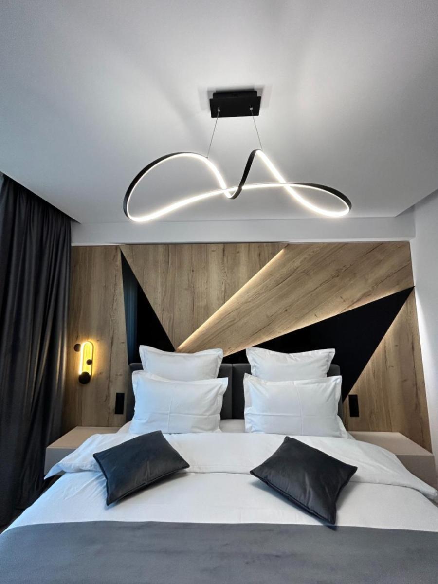 Monarc Boutique Aparthotel - Self Check-In Visan Dış mekan fotoğraf