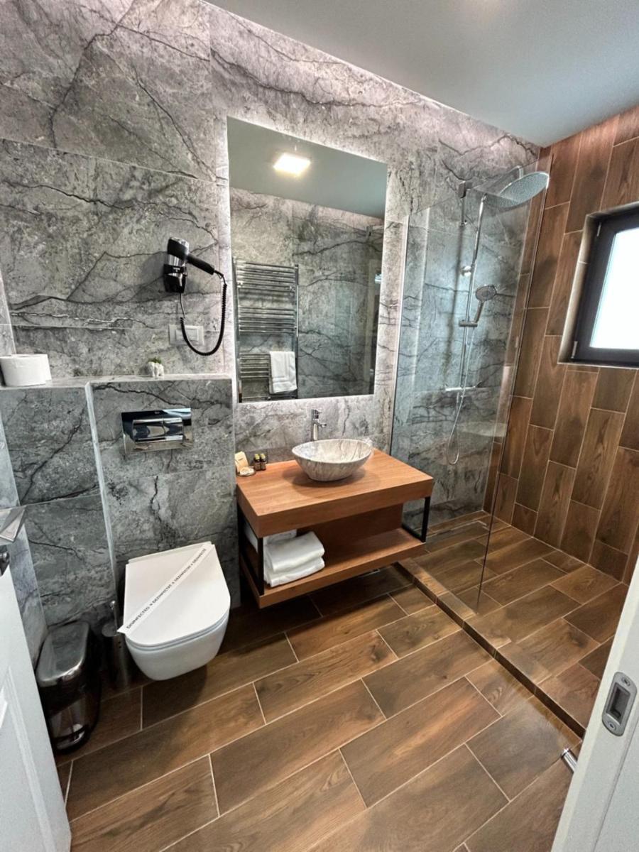 Monarc Boutique Aparthotel - Self Check-In Visan Dış mekan fotoğraf