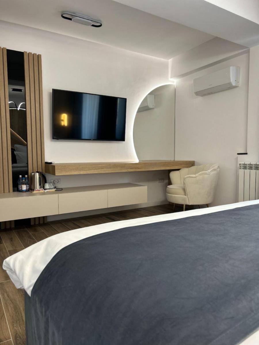 Monarc Boutique Aparthotel - Self Check-In Visan Dış mekan fotoğraf