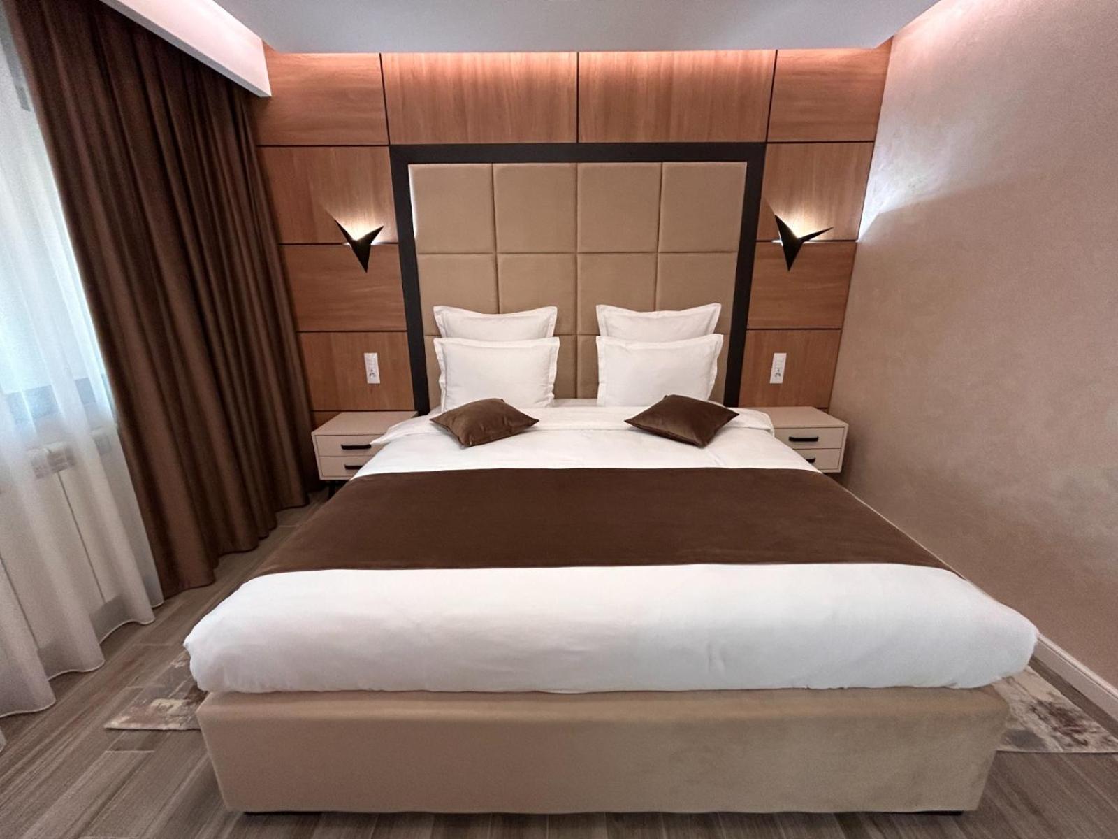 Monarc Boutique Aparthotel - Self Check-In Visan Dış mekan fotoğraf
