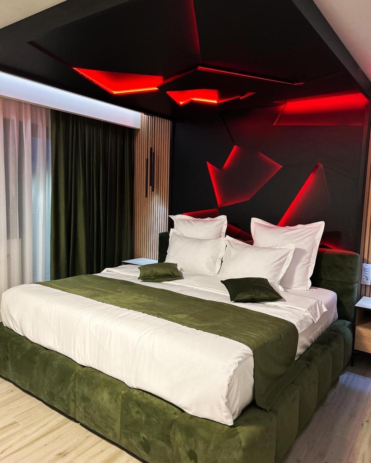 Monarc Boutique Aparthotel - Self Check-In Visan Dış mekan fotoğraf