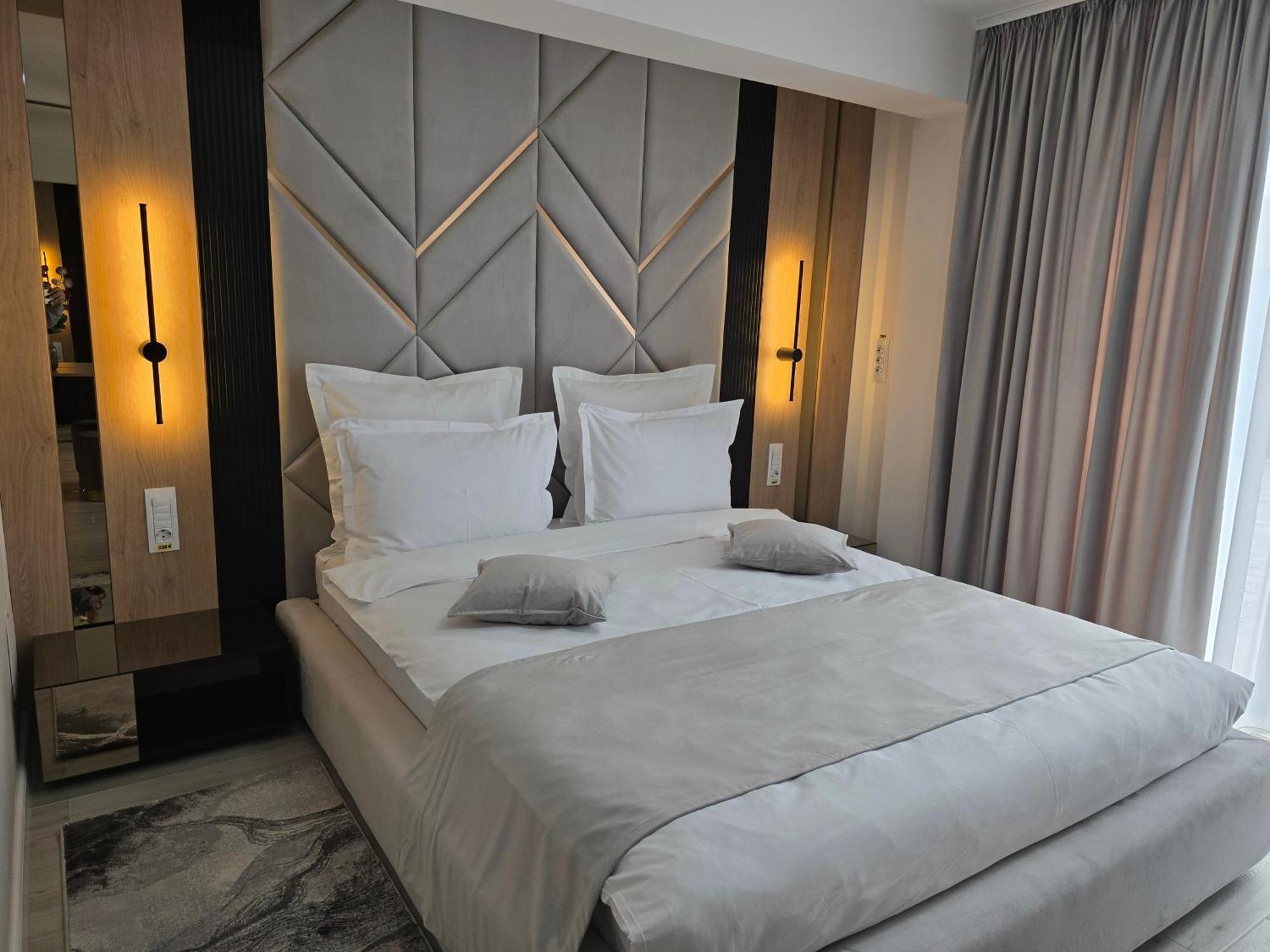 Monarc Boutique Aparthotel - Self Check-In Visan Dış mekan fotoğraf
