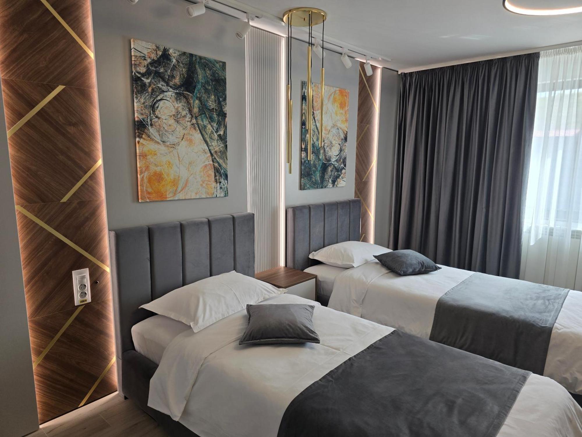 Monarc Boutique Aparthotel - Self Check-In Visan Dış mekan fotoğraf